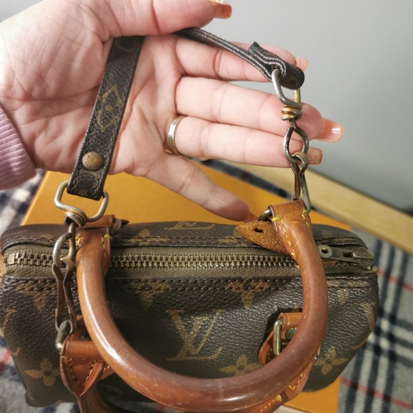 (Sold)100% Authentic LV Mini  Monogram Crossbody Bag - Picture 15 of 16